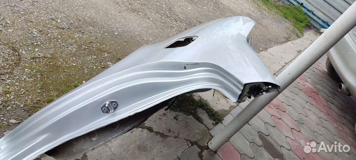 Крыло на Volkswagen Jetta 5