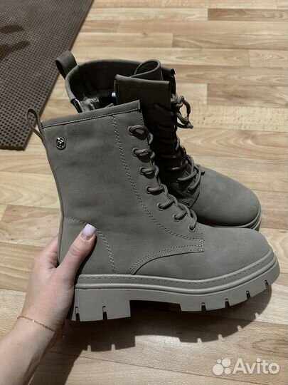 Ботинки зимние кож.зам 39-40 размер