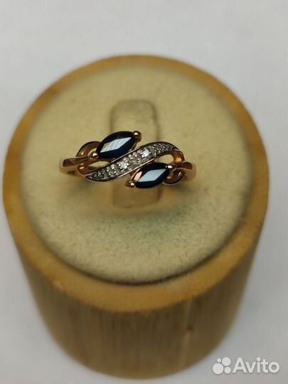 Золотое кольцо с брил-ми и сапфирами 585*