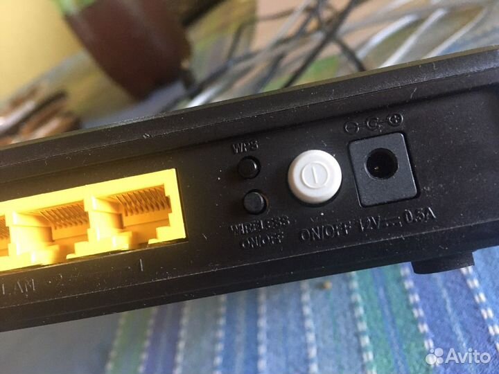 Wi-Fi роутер D-link DSL-2640U