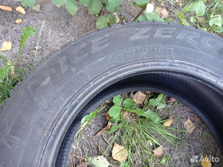 Pirelli Ice Zero 185/65 R15