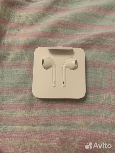 Наушники apple earpods lightning из комплекта