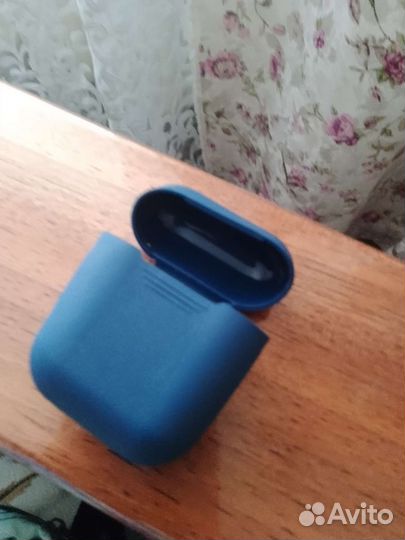 Беспроводные наушники apple airpods