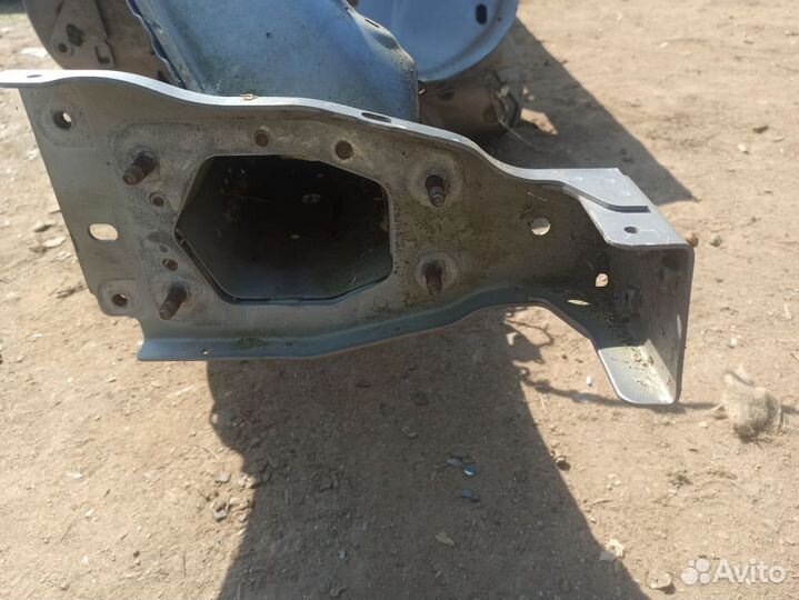 Лонжерон передний левый