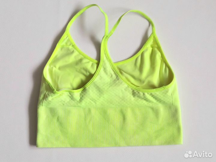 Топ женский спортивный nike 42 44 оригинал