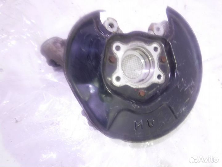 Кулак задний правый 52210snaa50