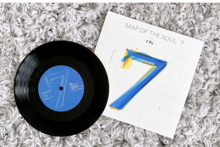 BTS виниловая пластинка map of the soul 7