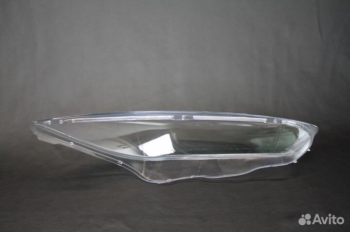 Cтекла фар Ford Focus 3 2015-2018г.в. левое/правое
