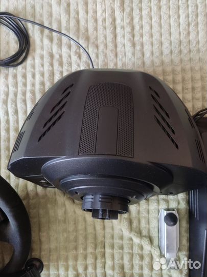Игровой руль thrustmaster t300 Alcantara Edition