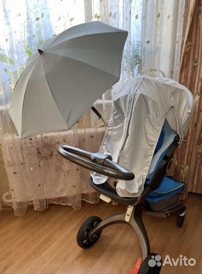 Зонтик чёрный для коляски Stokke