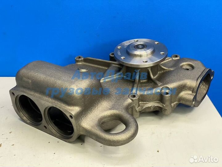 Насос водяной автобус Мерседес Сетра