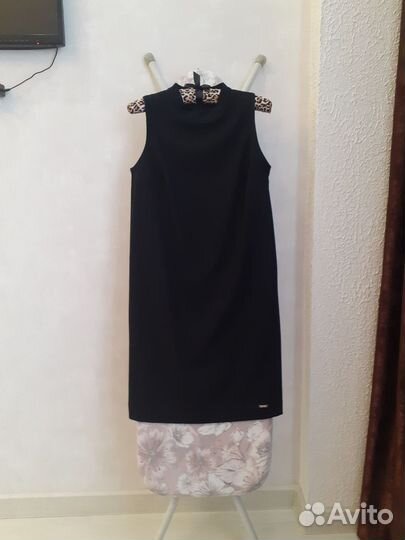 Платье Helmidge