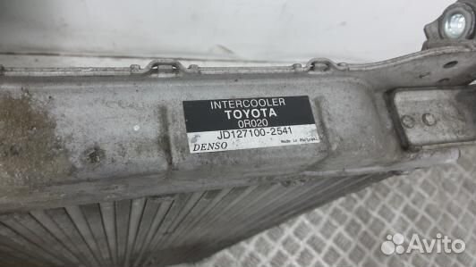 Радиатор интеркуллера toyota auris E150 (3NI08KC01