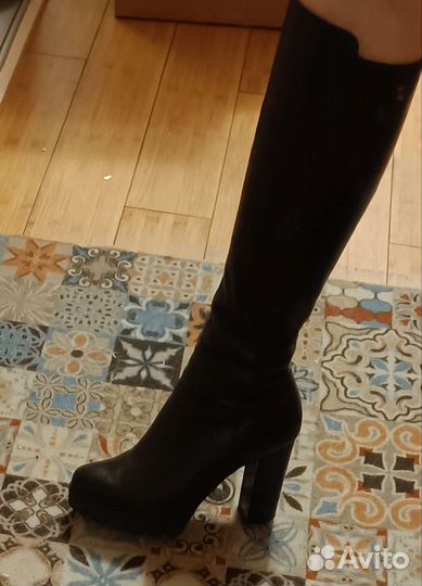 Одежда и аксессуары