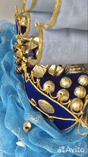 Корабль из конфет