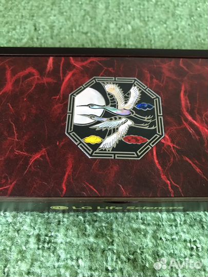 2 шкатулки из красного дерева