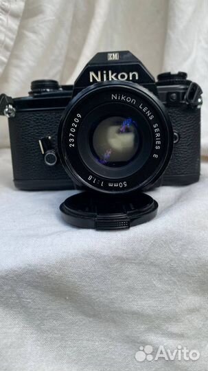 Плёночный фотоаппарат Nikon EM