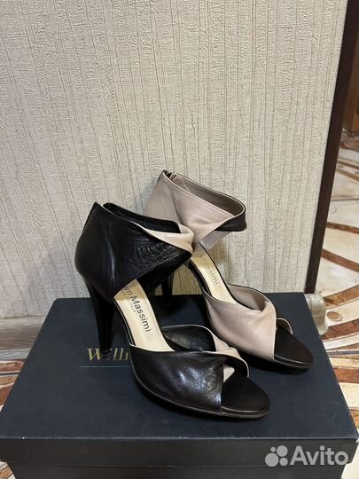 Босоножки женские