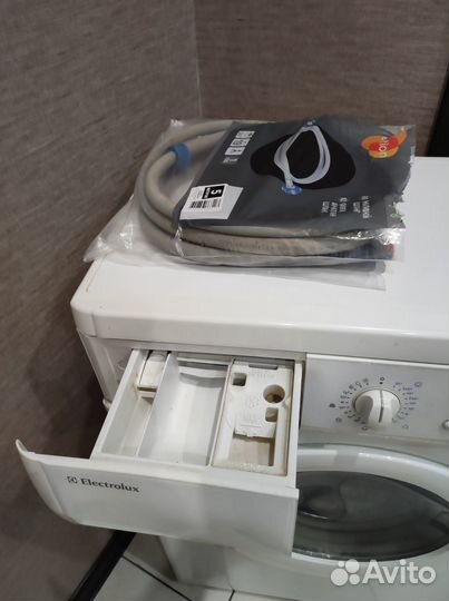 Стиральная машина Electrolux EWS 1105