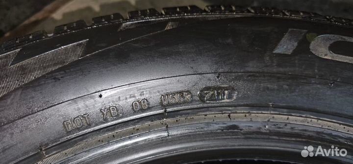 Pirelli Ice Zero FR 235/55 R19 V