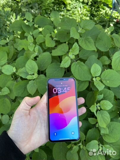 iPhone Xs, 64 ГБ
