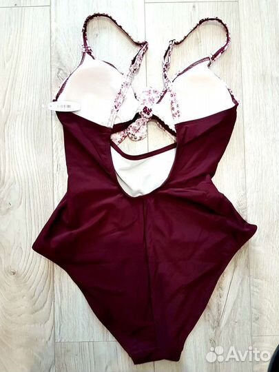 Купальник слитный новый США