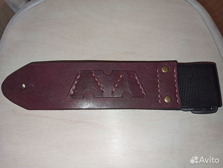 Кожаный гитарный ремень