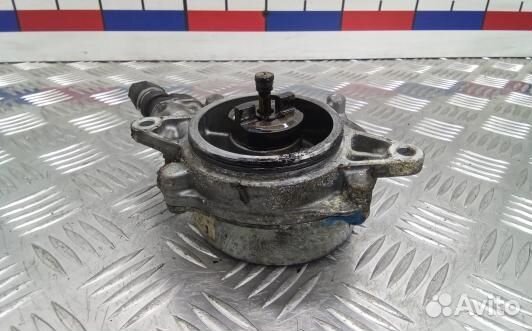 Насос вакуумный audi A8 D3 (4BL19KX01)