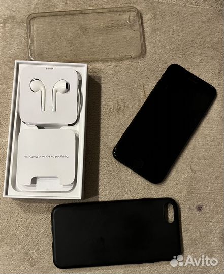 iPhone SE (2020), 128 ГБ