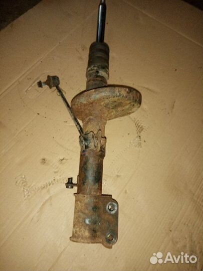 Стойка задняя задняя левая Daewoo Leganza C20SED