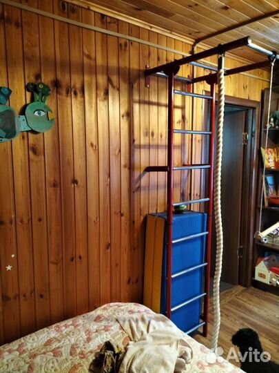 Шведская стенка с турником