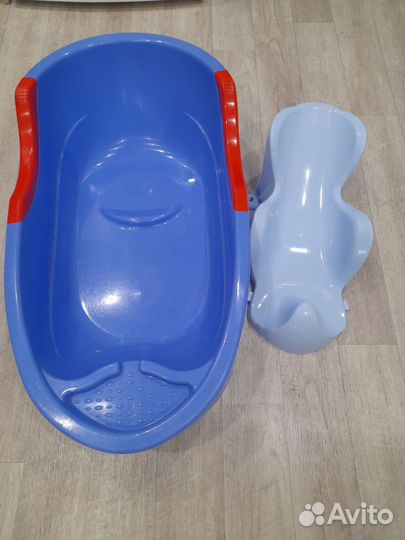 Ванночка для купания с горкой