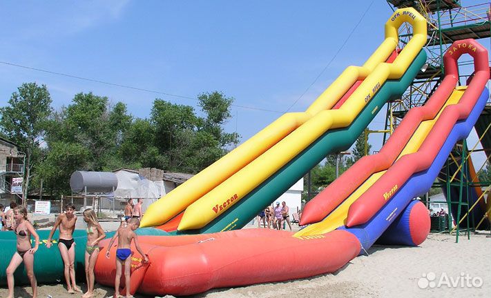 Надувная водная горка с бассейном