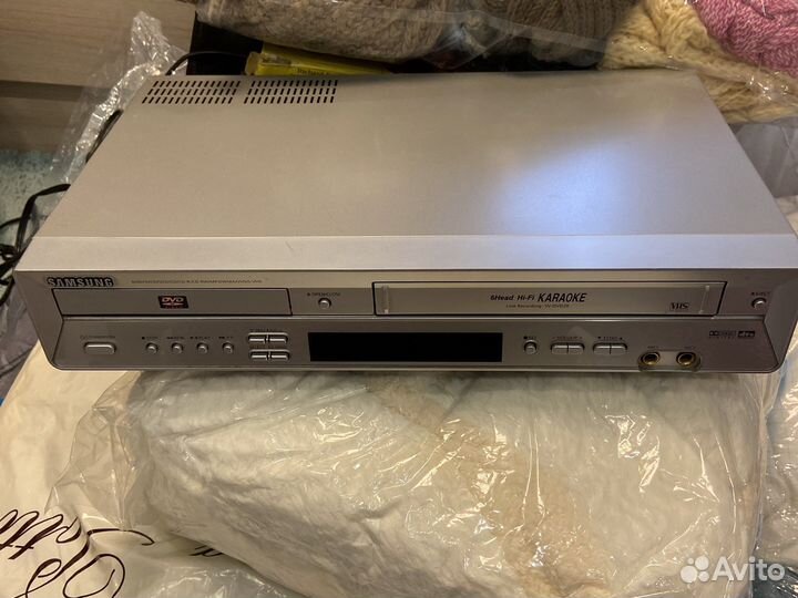 Видеомагнитофон VHS + DVD