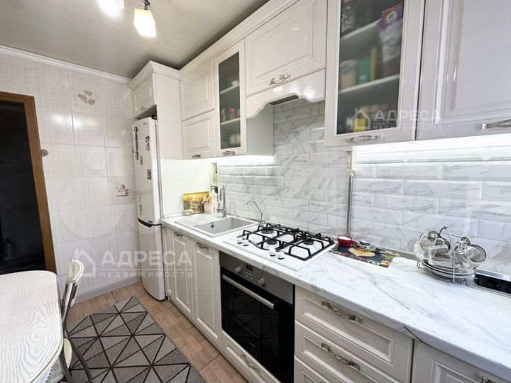 3-к. квартира, 60 м², 1/9 эт.