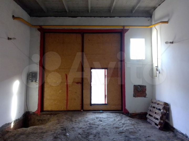 Гараж, > 30 м²