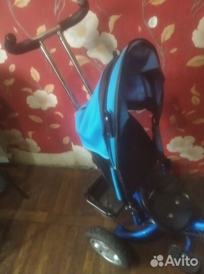 Детский велосипед трехколесный с ручкой