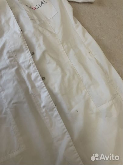 Белый медицинский халат