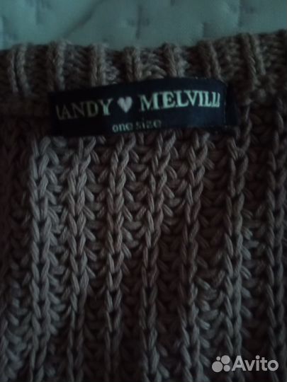 Свитер женский