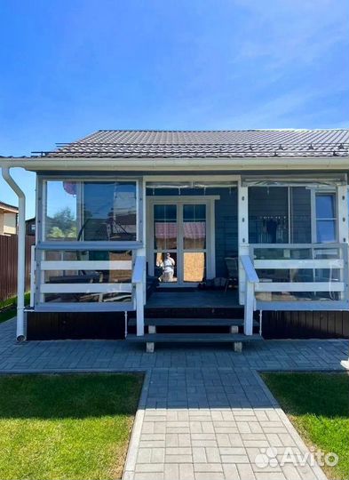 Кровельные работы / бригада строителей