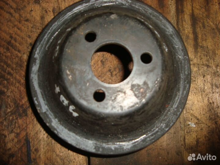 Шкив помпы W140 M104 A1042000305