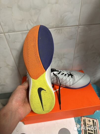 Бутсы футбольные Nike Lunar Gato EU45