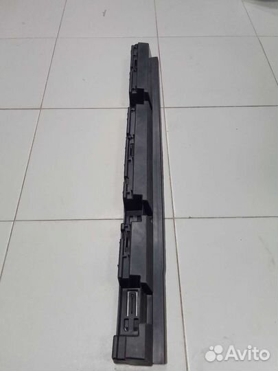 Кронштейн порога задний правый