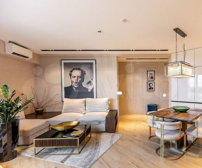 3-к. квартира, 140 м², 10/10 эт.