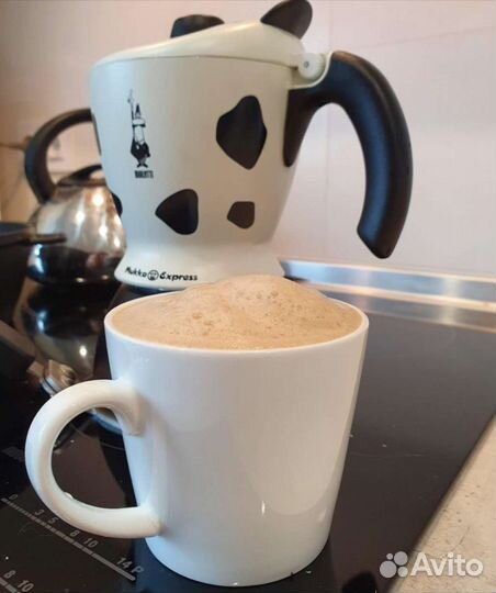 Кофеварка гейзерная Biаletti стильная новая