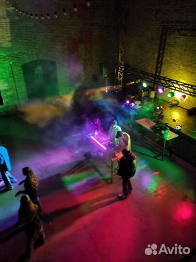 Музыкальная аппаратура, свет