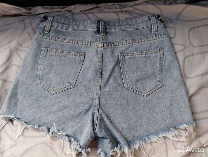 Джинсовые шорты