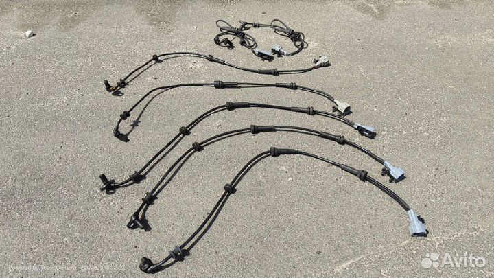 Датчик абс (ABS) Ниссан Патфайндер R51