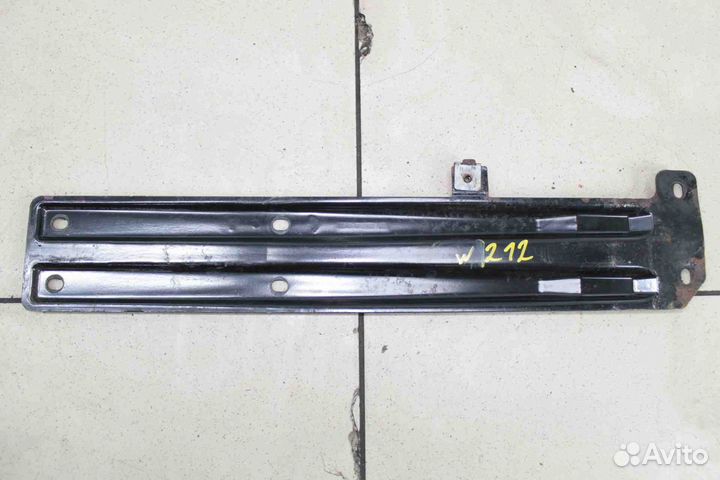 Кронштейн кпп Mercedes W212 2009-2013 OM651 Di