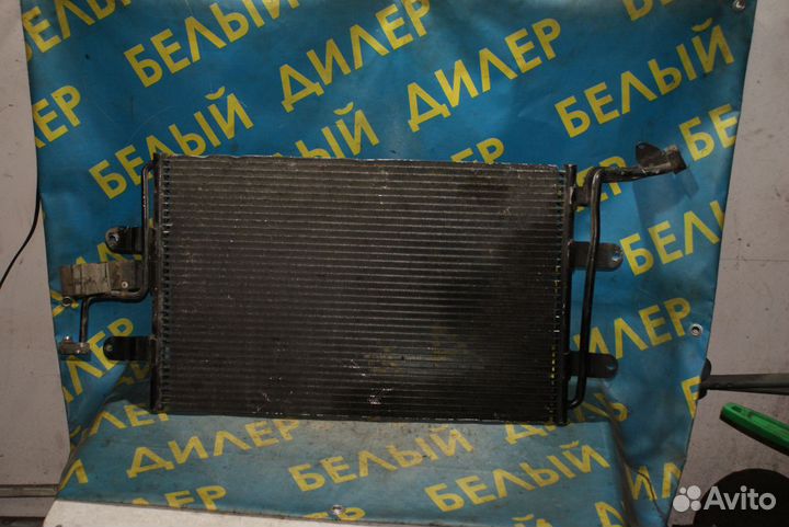 Основной радиатор кондиционера Volkswagen Bora
